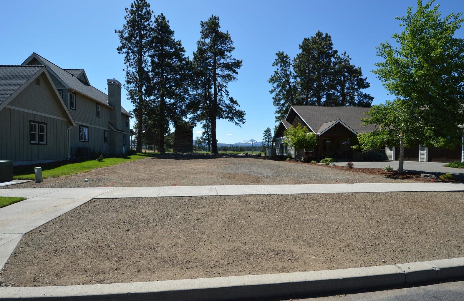 Pine Meadow Vill - Land