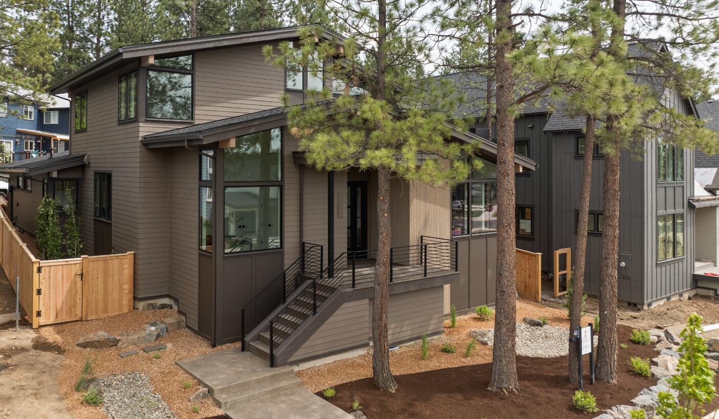 2988 NW Polarstar Avenue 22