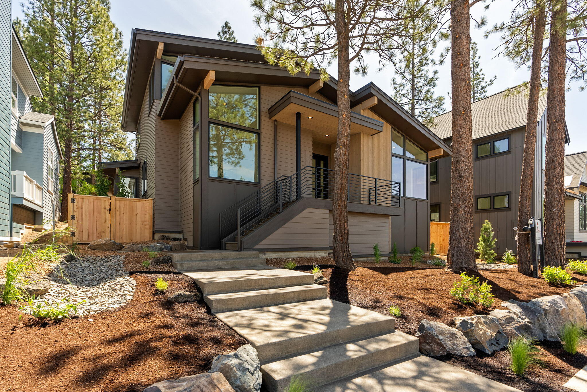 2988 NW Polarstar Avenue