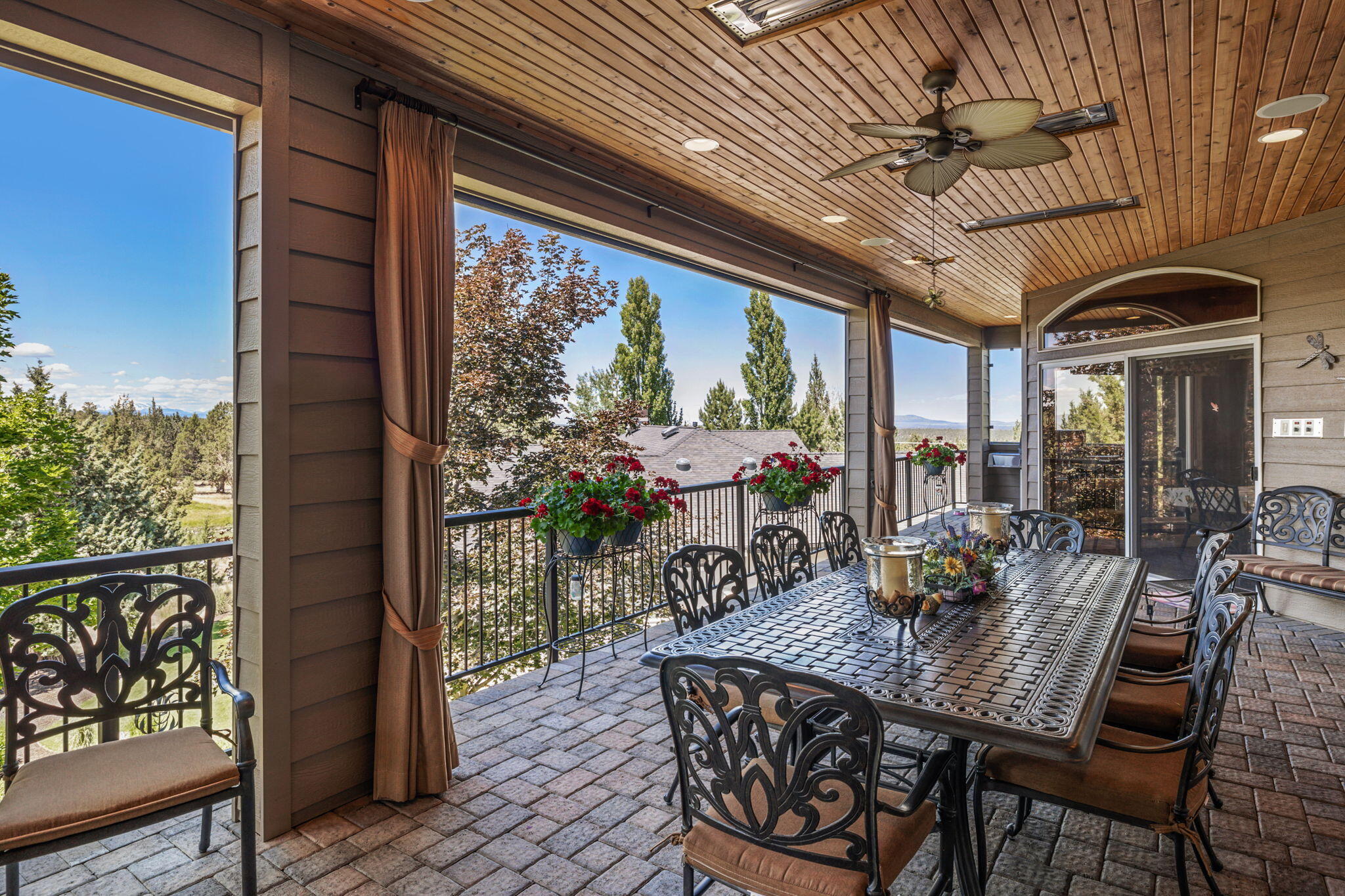 Eagle Crest - Residential