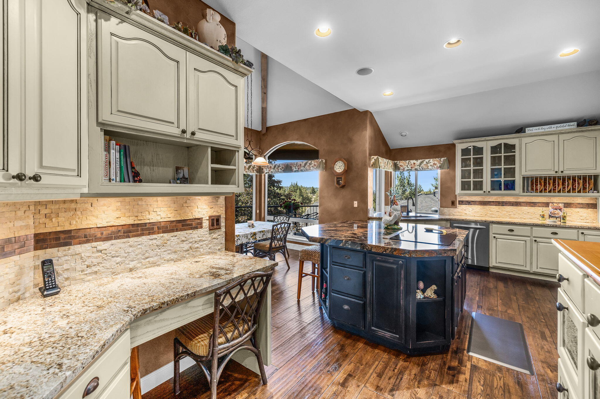 Eagle Crest - Residential