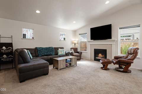 Tiny photo for 21184 Darnel Avenue, Bend, OR 97702 (MLS # 220224805)
