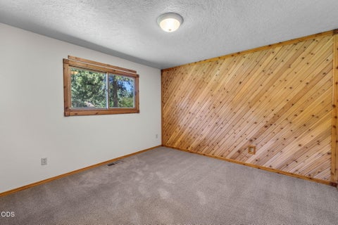 Tiny photo for 19572 Apache Road, Bend, OR 97702 (MLS # 220223845)