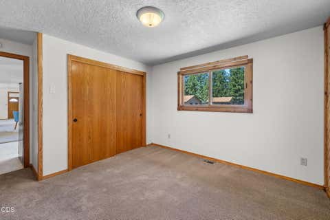 Tiny photo for 19572 Apache Road, Bend, OR 97702 (MLS # 220223845)