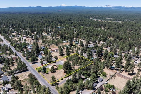 Tiny photo for 19572 Apache Road, Bend, OR 97702 (MLS # 220223845)