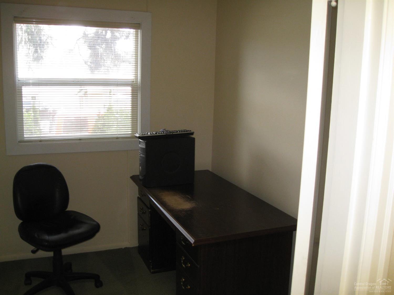 Center - Commercial Lease