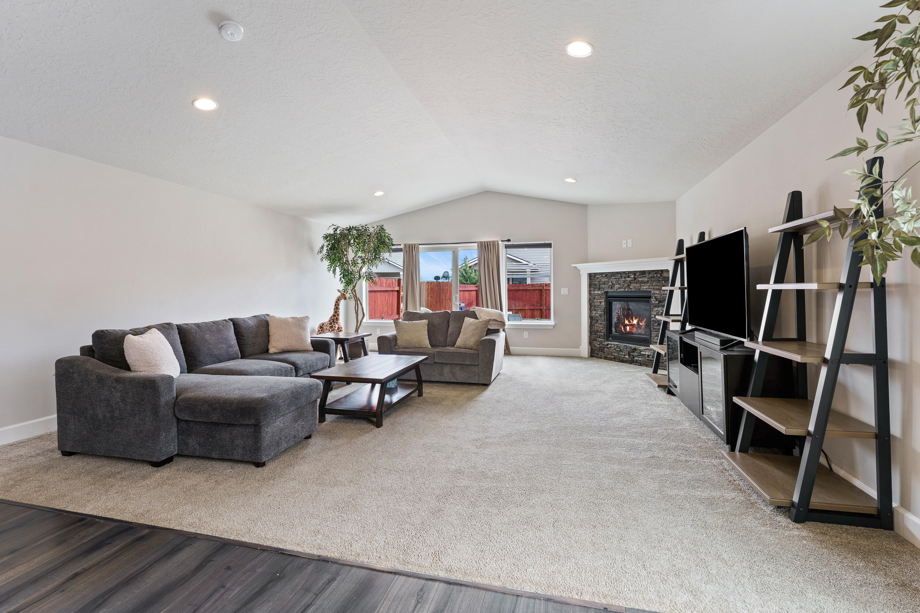 546 NW 27th Street