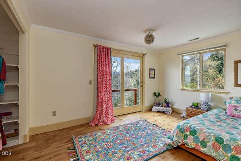 Tiny photo for 2260 Old Highway 99 S, Ashland, OR 97520 (MLS # 220227282)