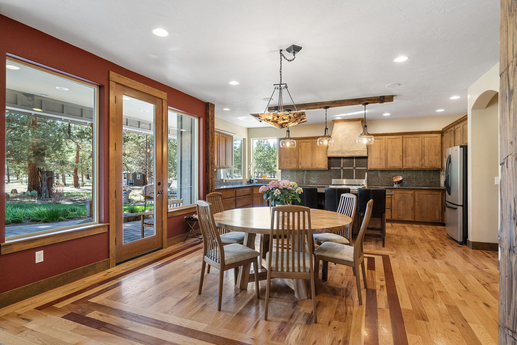 Panoramic View Est - Residential