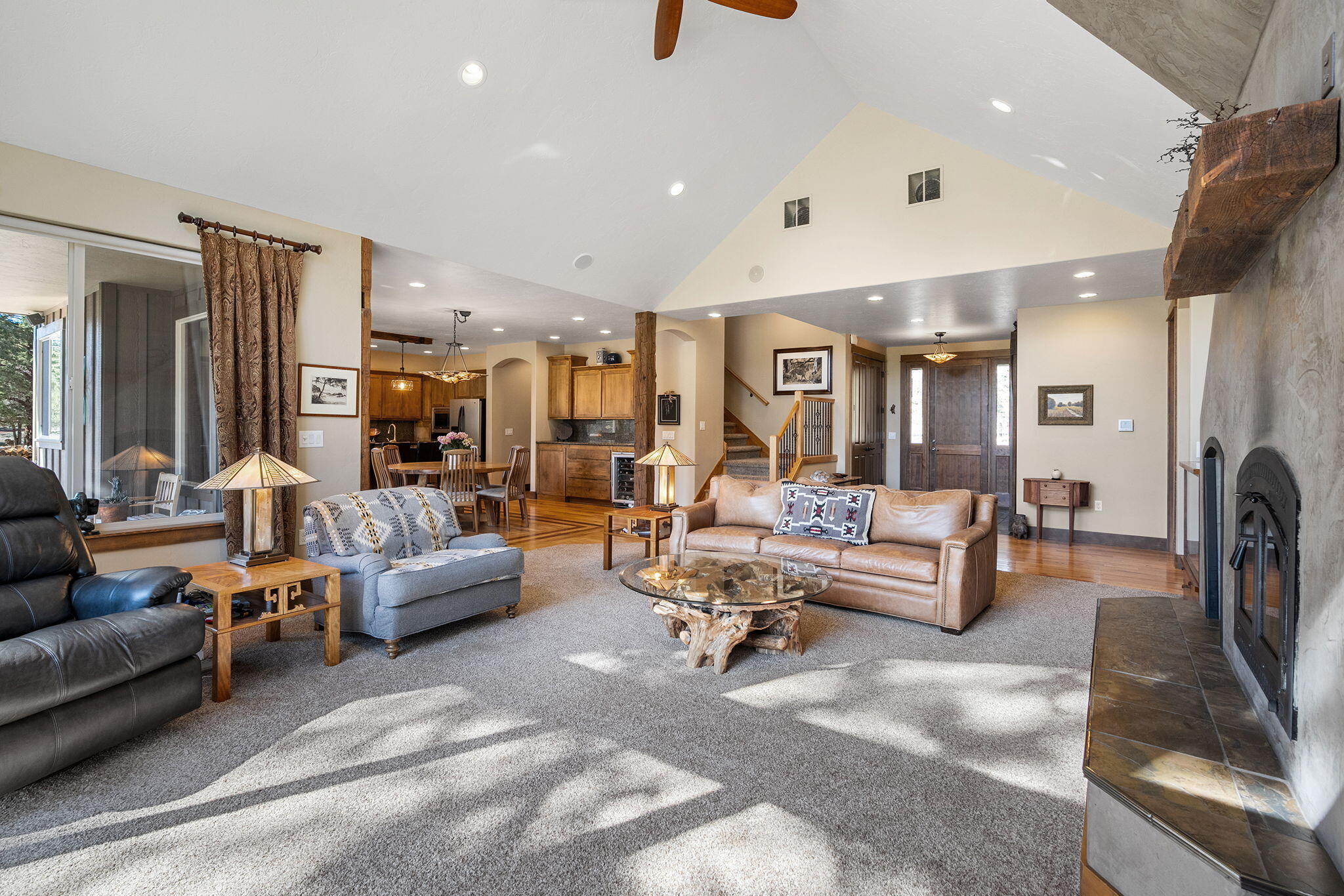 Panoramic View Est - Residential