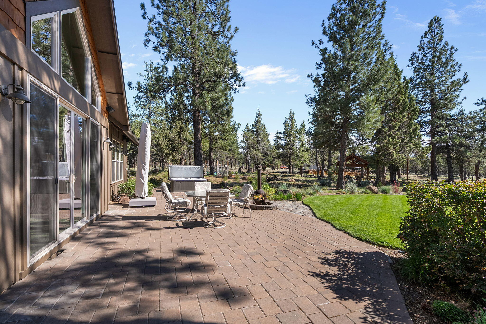 Panoramic View Est - Residential