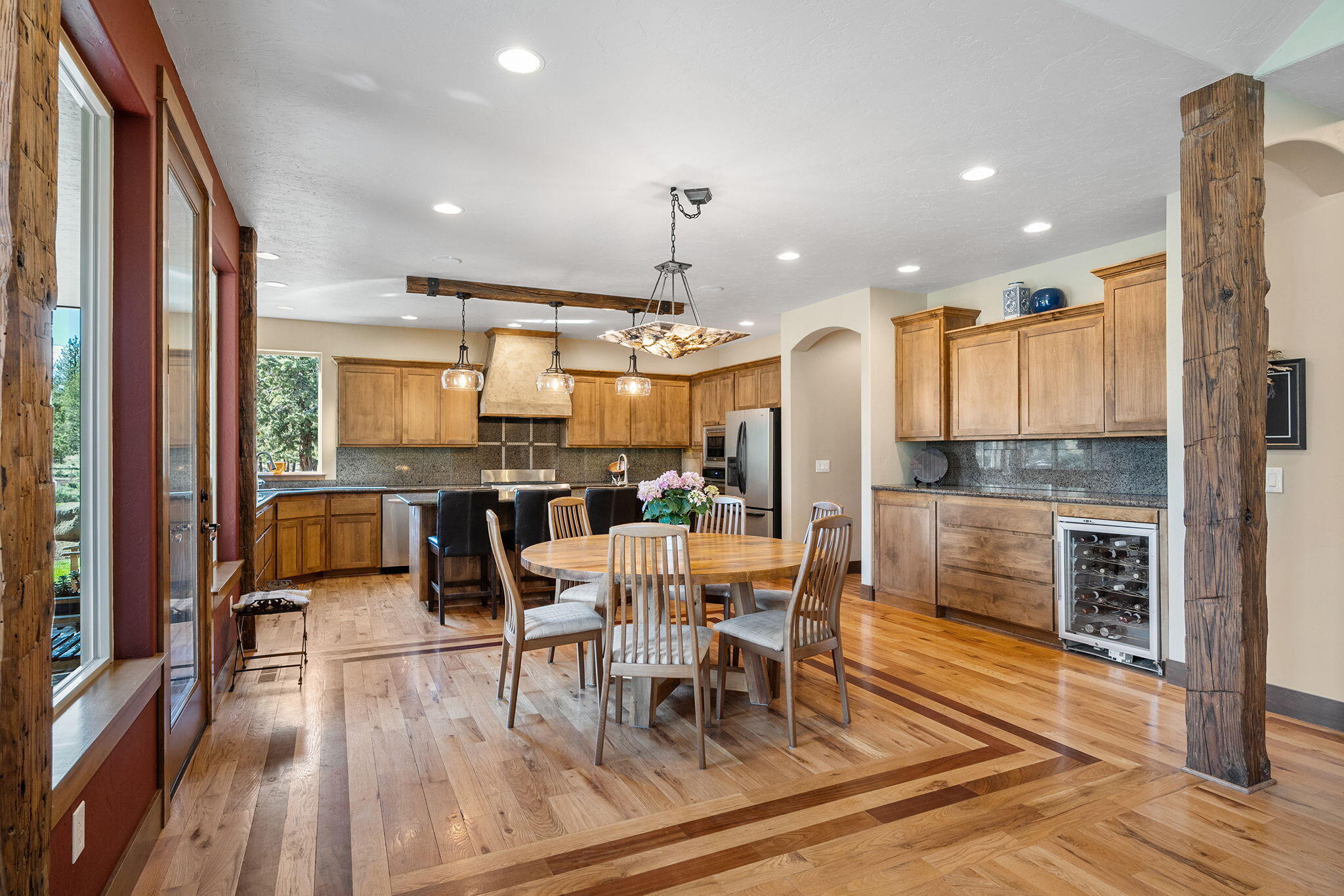 Panoramic View Est - Residential