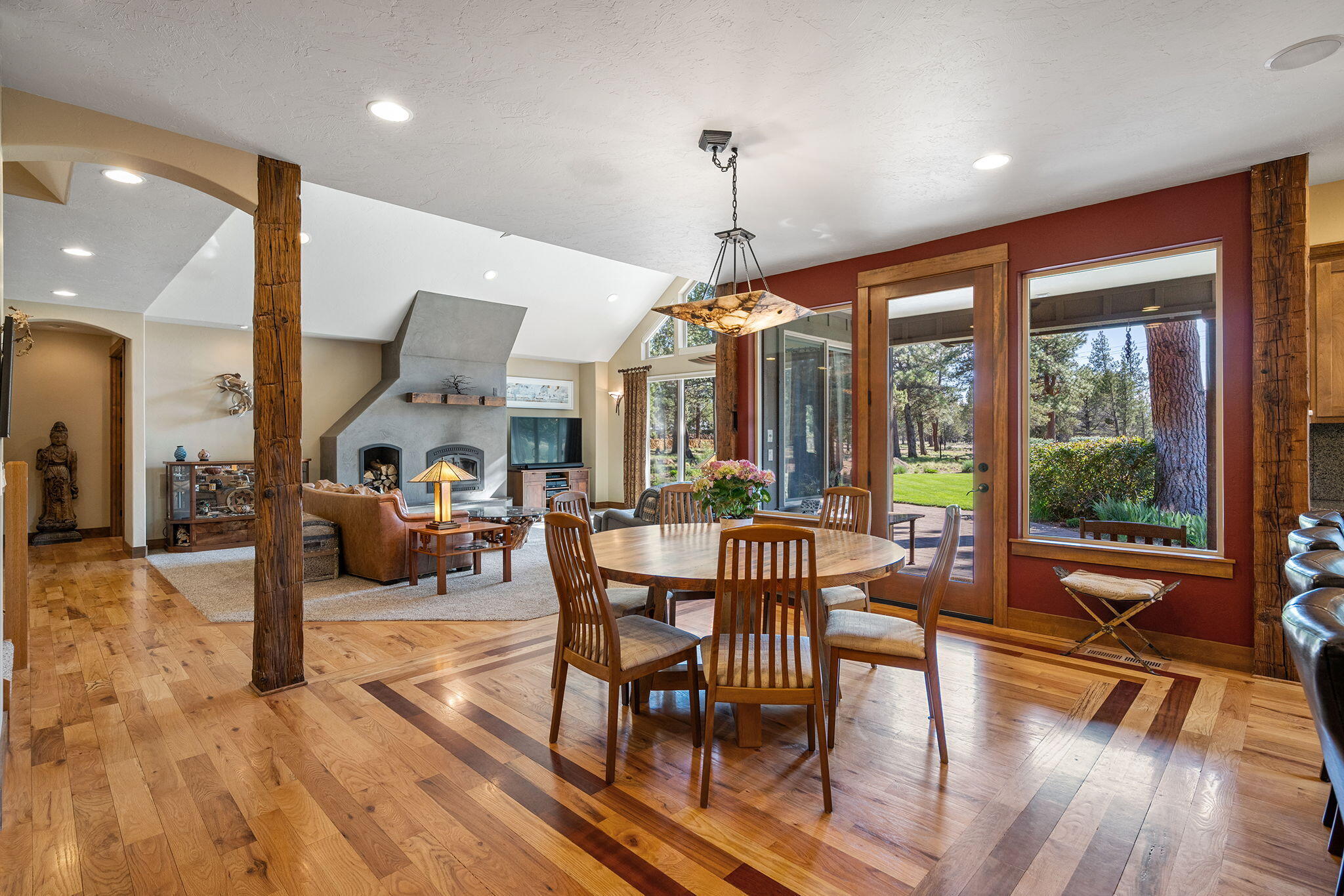 Panoramic View Est - Residential