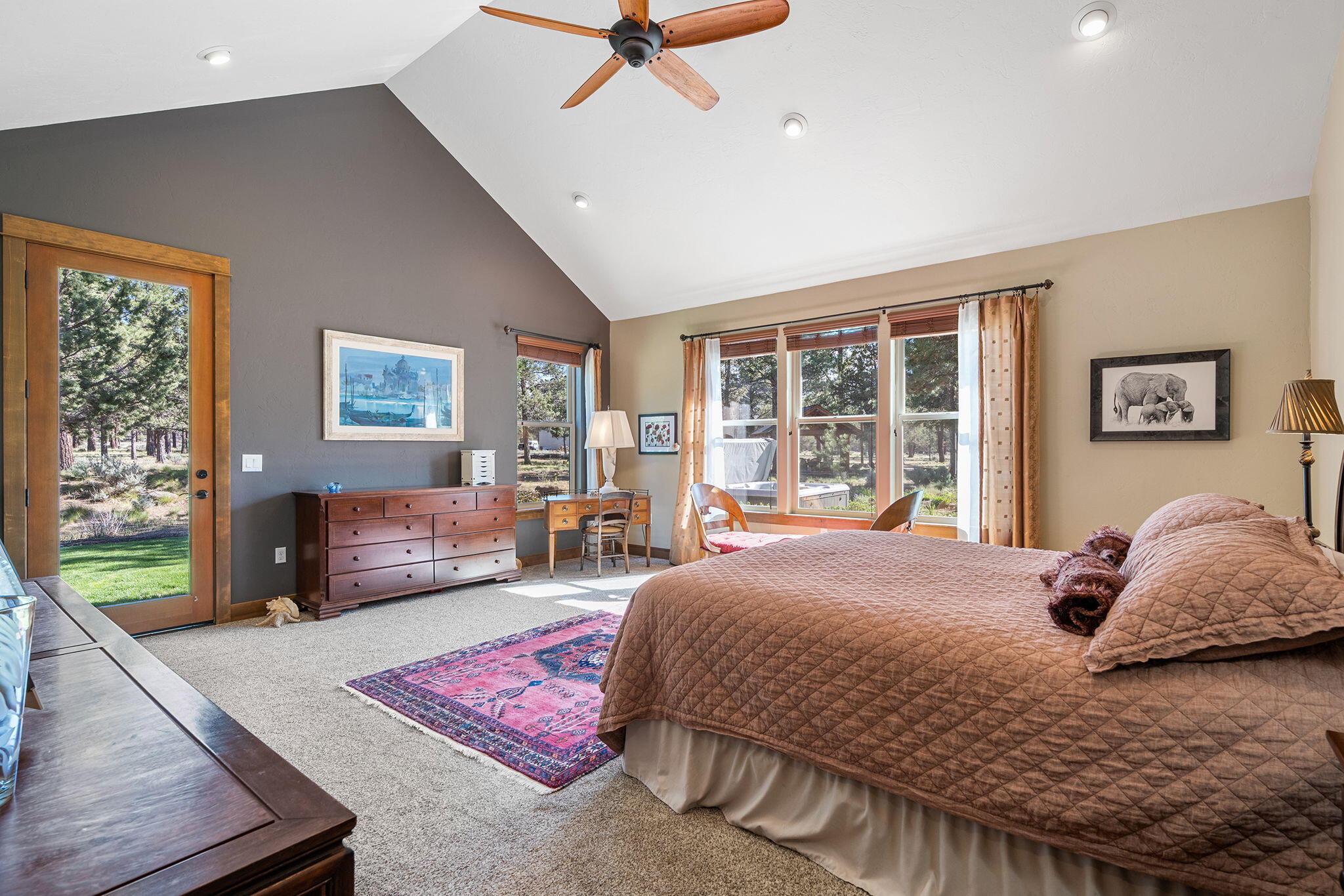 Panoramic View Est - Residential