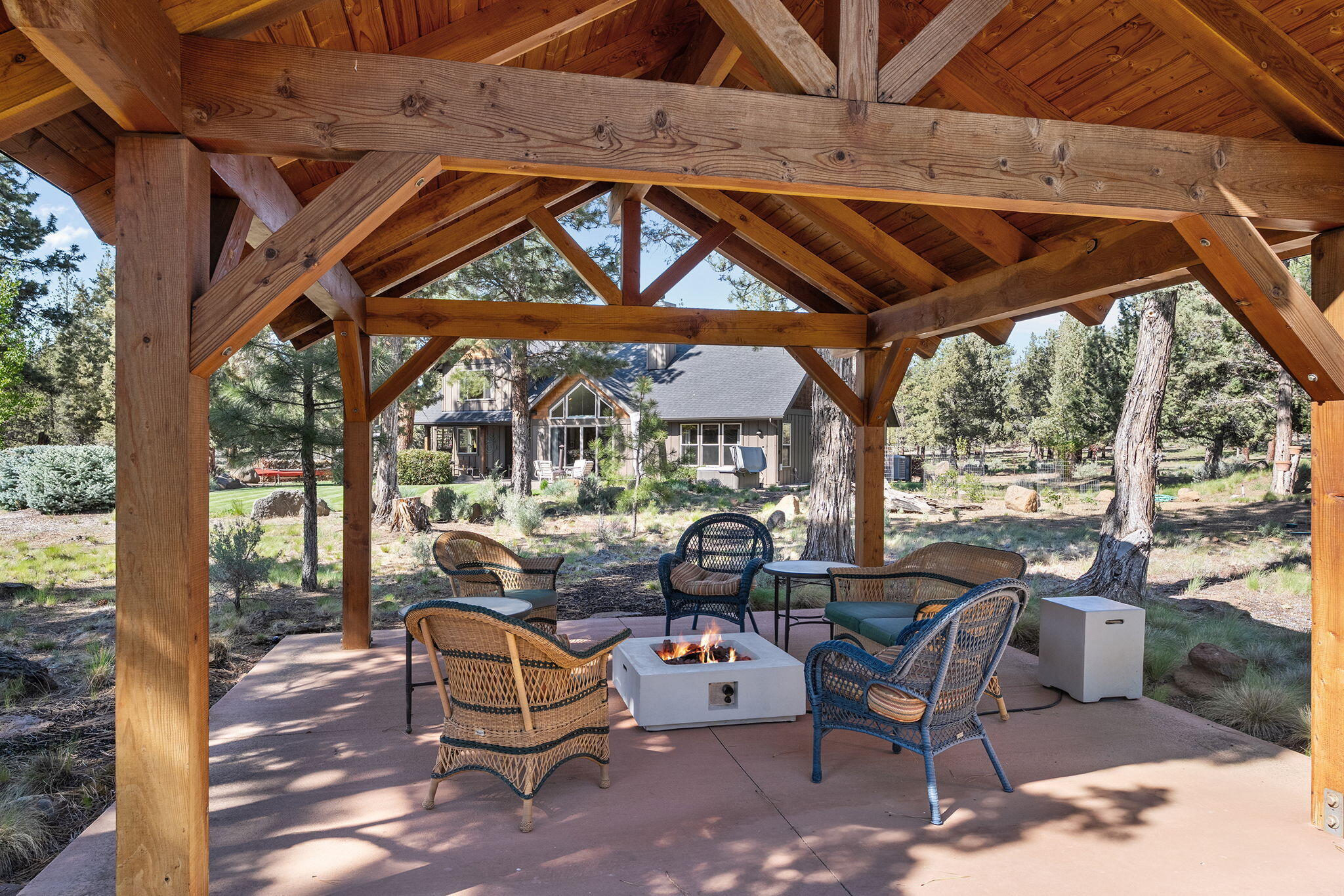 Panoramic View Est - Residential