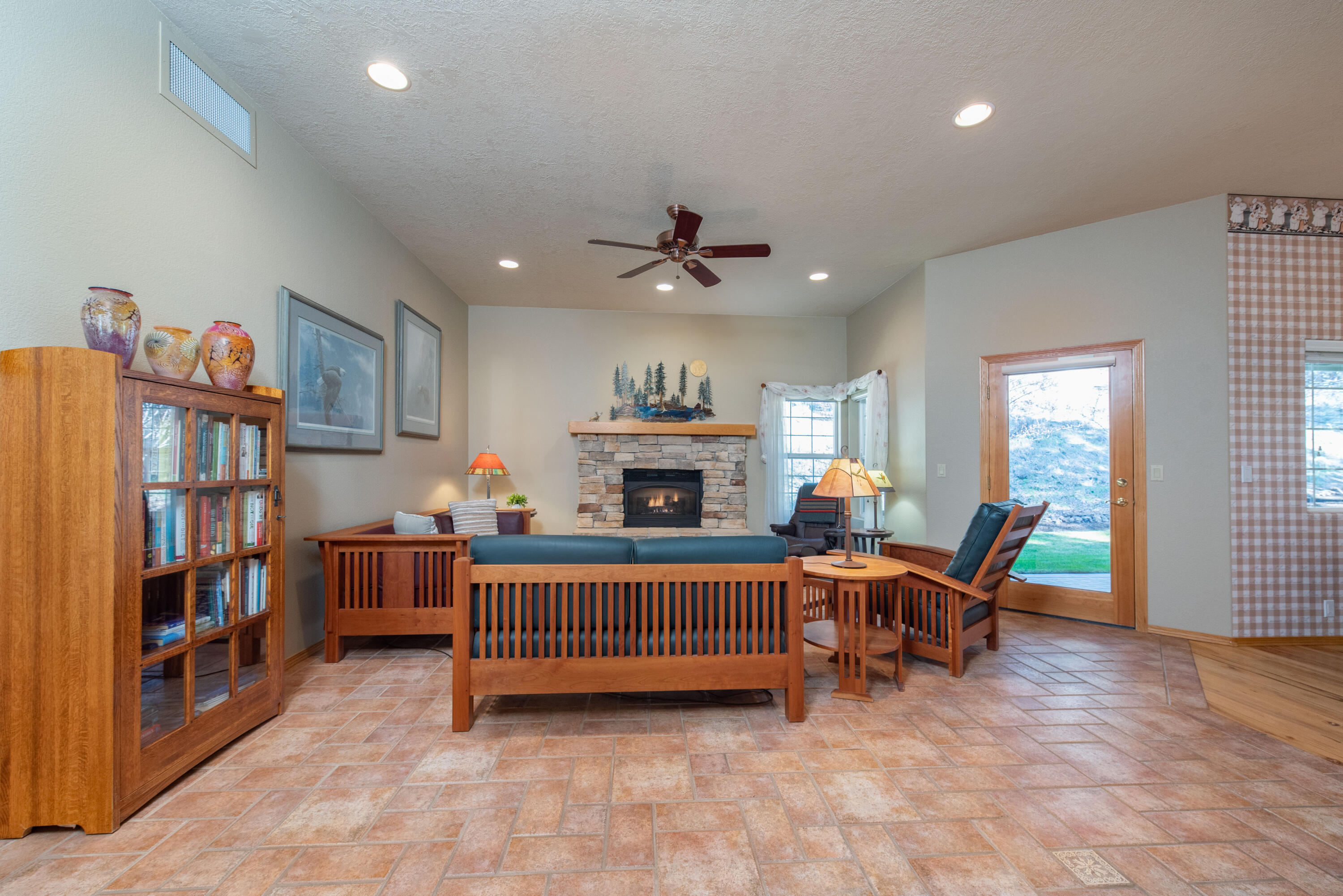 Woodside Ranch - Residential