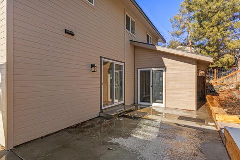Tiny photo for 2207 Kimberly Drive, Klamath Falls, OR 97603 (MLS # 220213648)