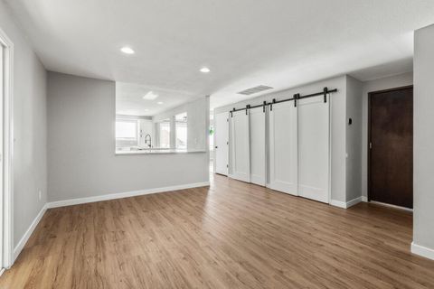 Tiny photo for 2207 Kimberly Drive, Klamath Falls, OR 97603 (MLS # 220213648)