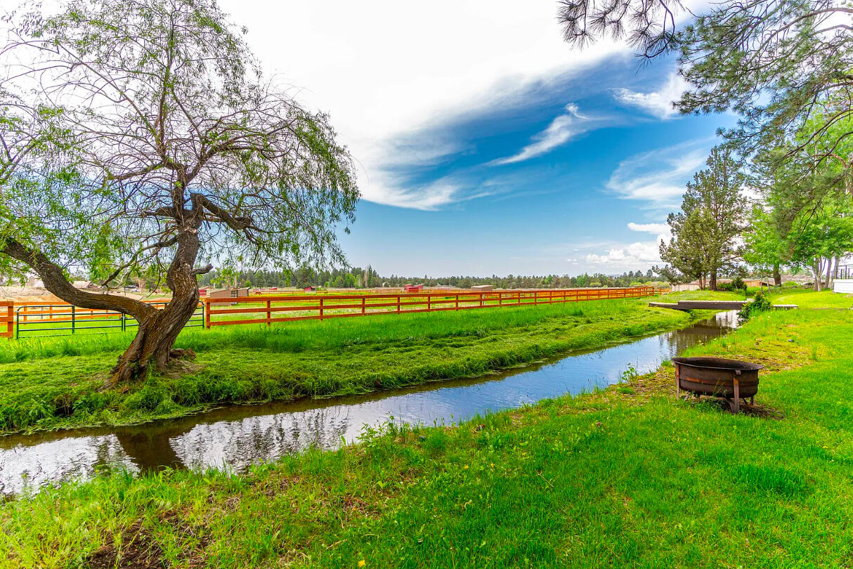 60359 Arnold Market Road