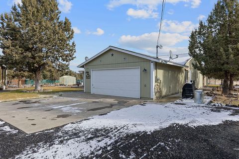 Tiny photo for 13574 SE Southwood Drive, Prineville, OR 97754 (MLS # 220215723)