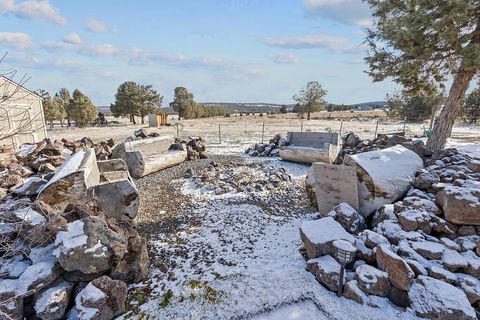 Tiny photo for 13574 SE Southwood Drive, Prineville, OR 97754 (MLS # 220215723)