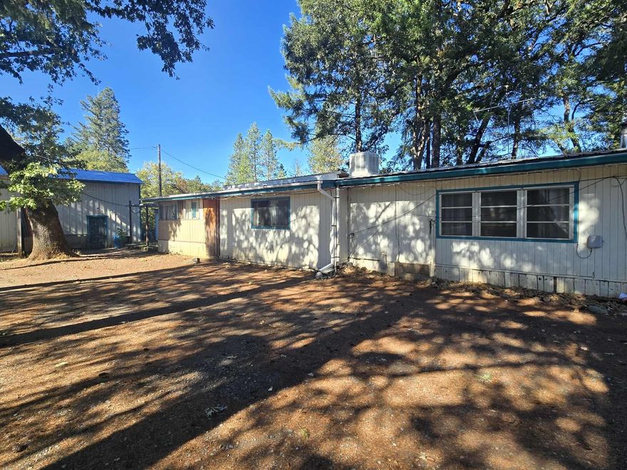 Charming Country Property on 1.80 Acres!
This cozy single-wide home with an addition offers a perfect blend of comfort and functionality. The property features private fencing, a detached three-car garage, RV parking, and multiple outbuildings, including a shop and sheds—ideal for storage or hobbies. Enjoy the open meadow area and peaceful surroundings, all while being conveniently close to town. A great opportunity for those seeking space, privacy, and versatility!