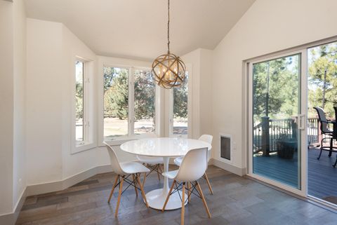 Tiny photo for 60012 Ridgeview Drive W, Bend, OR 97702 (MLS # 220217444)