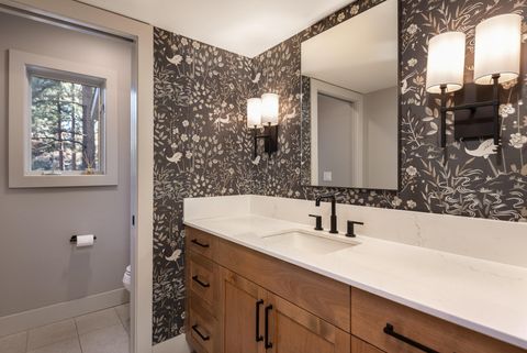 Tiny photo for 60012 Ridgeview Drive W, Bend, OR 97702 (MLS # 220217444)