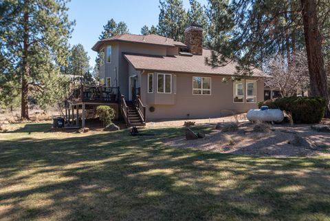 Tiny photo for 60012 Ridgeview Drive W, Bend, OR 97702 (MLS # 220217444)