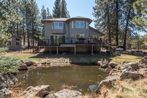Tiny photo for 60012 Ridgeview Drive W, Bend, OR 97702 (MLS # 220217444)