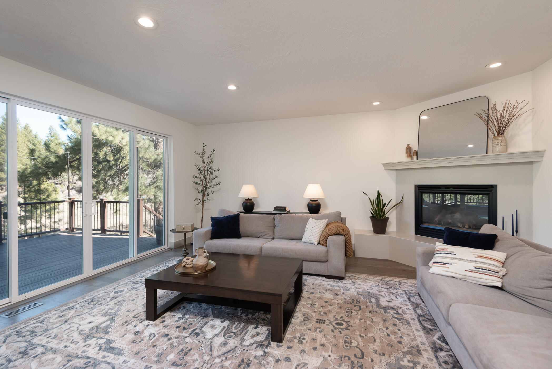 60012 Ridgeview Drive W