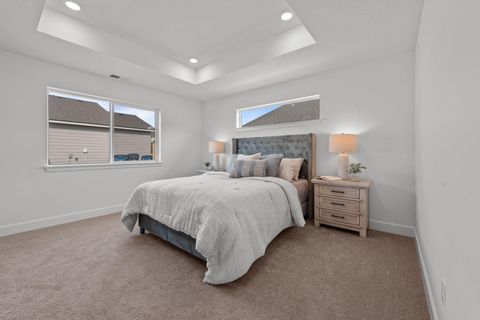 Tiny photo for 435 NW Monte Vista Avenue #121, Madras, OR 97741 (MLS # 220212831)