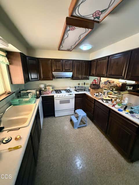 Tiny photo for 5010 Griffin Creek Road, Medford, OR 97501 (MLS # 220227103)