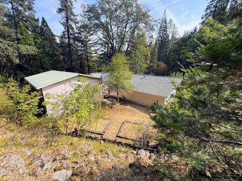 Tiny photo for 5010 Griffin Creek Road, Medford, OR 97501 (MLS # 220227103)