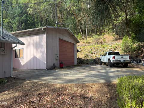 Tiny photo for 5010 Griffin Creek Road, Medford, OR 97501 (MLS # 220227103)