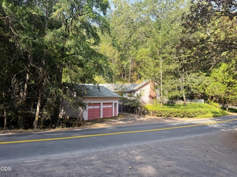 Tiny photo for 5010 Griffin Creek Road, Medford, OR 97501 (MLS # 220227103)