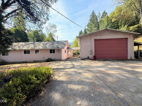 Tiny photo for 5010 Griffin Creek Road, Medford, OR 97501 (MLS # 220227103)