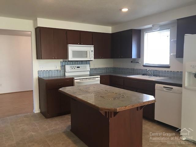 Kinkade Heights NW - Residential