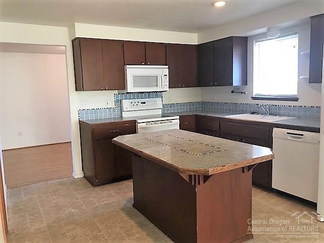 Kinkade Heights NW - Residential