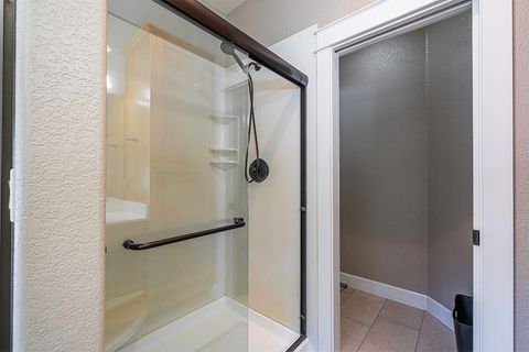 Tiny photo for 4584 Wolf Run Drive, Medford, OR 97504 (MLS # 220212562)