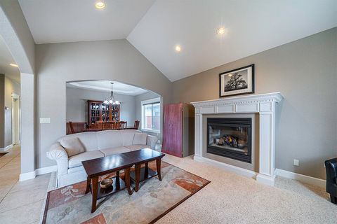 Tiny photo for 4584 Wolf Run Drive, Medford, OR 97504 (MLS # 220212562)