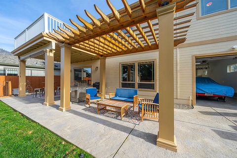 Tiny photo for 4584 Wolf Run Drive, Medford, OR 97504 (MLS # 220212562)