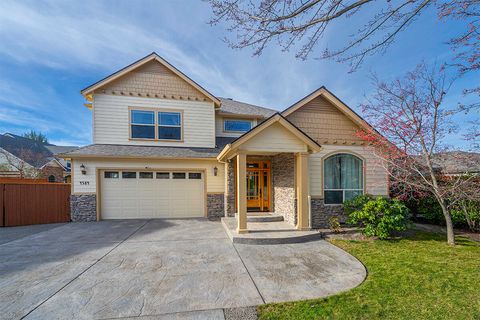 Tiny photo for 4584 Wolf Run Drive, Medford, OR 97504 (MLS # 220212562)