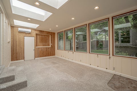 Tiny photo for 135 S Keene Way Drive, Medford, OR 97504 (MLS # 220222610)