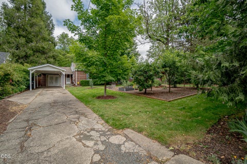Tiny photo for 135 S Keene Way Drive, Medford, OR 97504 (MLS # 220222610)