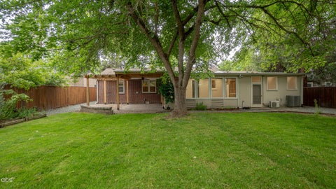 Tiny photo for 135 S Keene Way Drive, Medford, OR 97504 (MLS # 220222610)