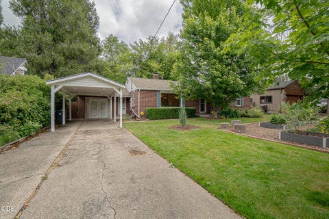 Tiny photo for 135 S Keene Way Drive, Medford, OR 97504 (MLS # 220222610)