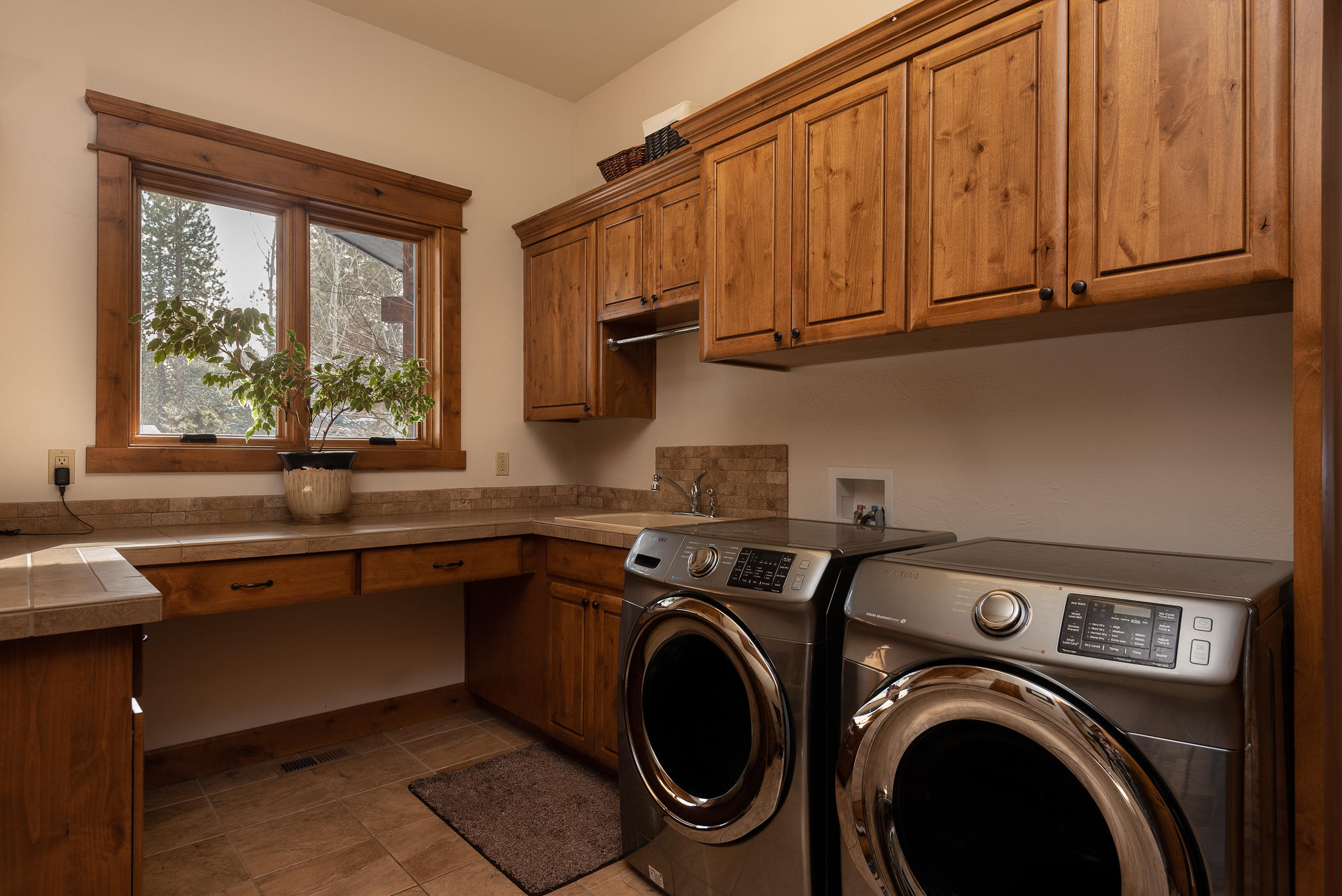 7th Mtn Golf Village - Residential