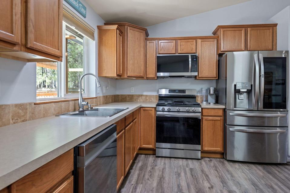 14866 Bluegrass Loop