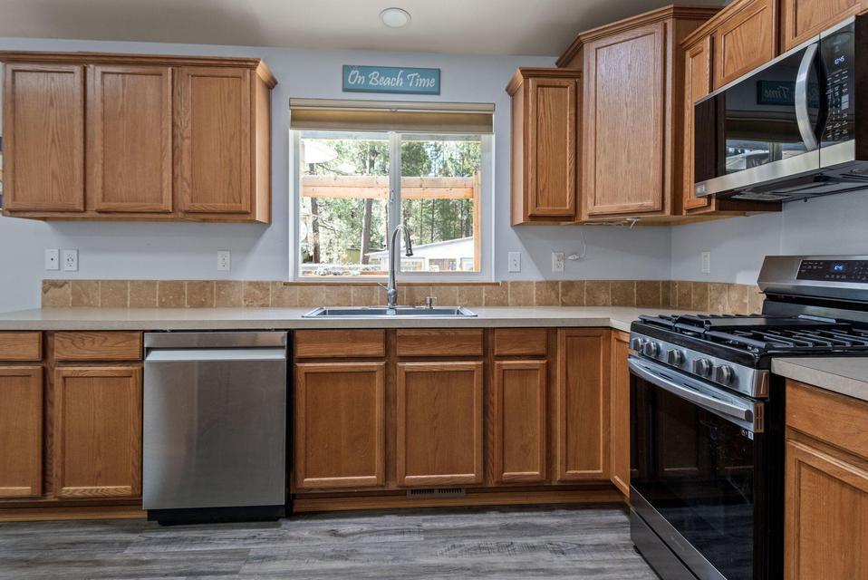 14866 Bluegrass Loop